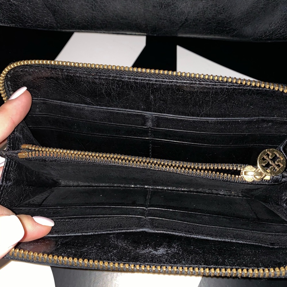 Tory Burch Bag and Wallet Set - Picture 2 of 8